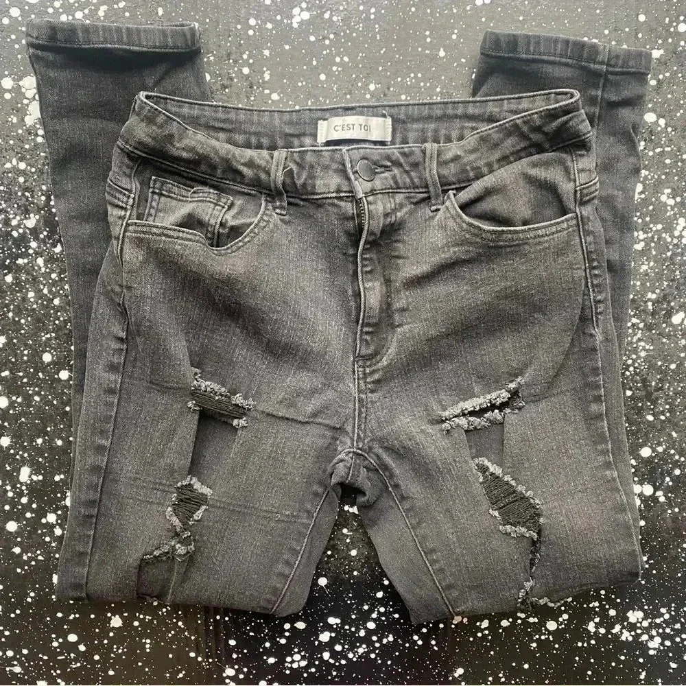 C’est Toi Distressed Black Jeggings 🦇